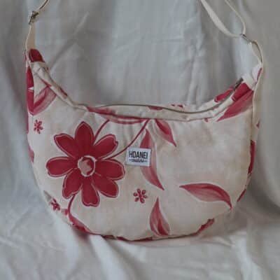 Besace à fleurs roses