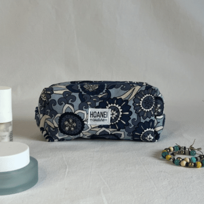 Mini-trousse à fleurs bleues